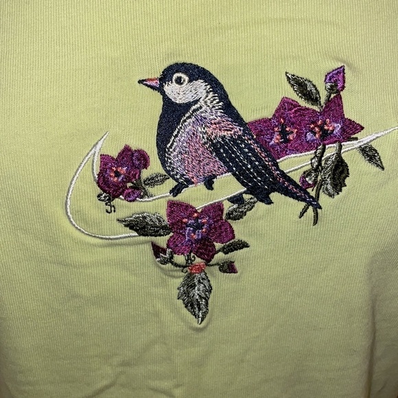NWOT Nike bird T-shirt The Nike Tee size- S - Picture 2 of 4